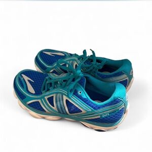 Brooks Pure Flow 3 women’s 7.5